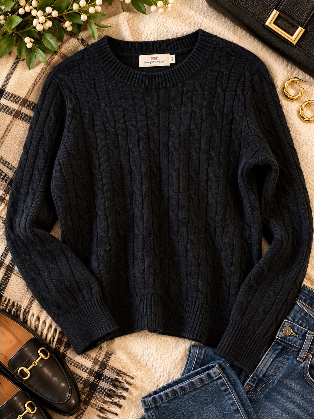 100% cashmere Vineyard Vines Women's Black Cable-Knit Crewneck Sweater